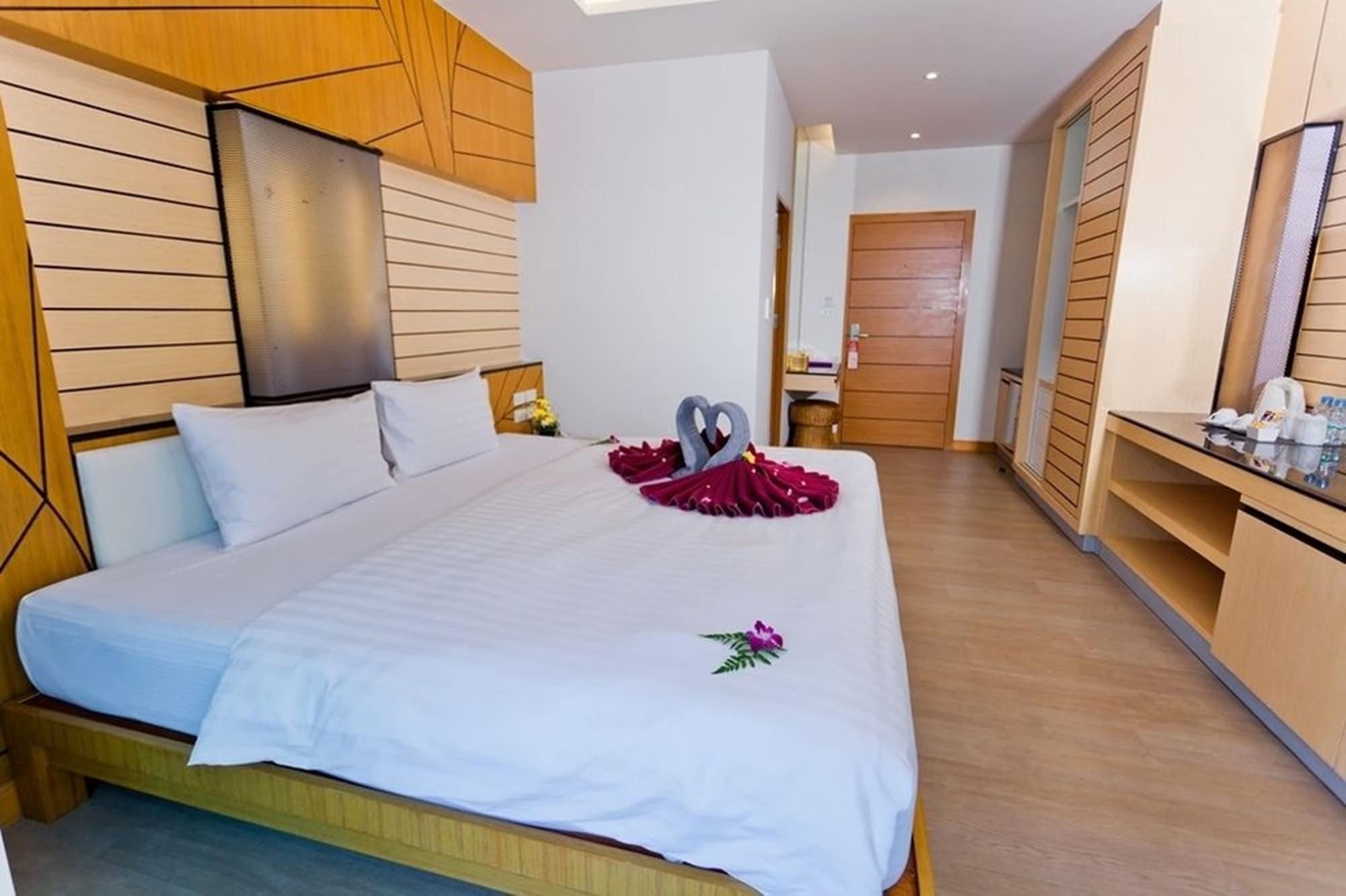 Anda Beachside Hotel Karon Extérieur photo