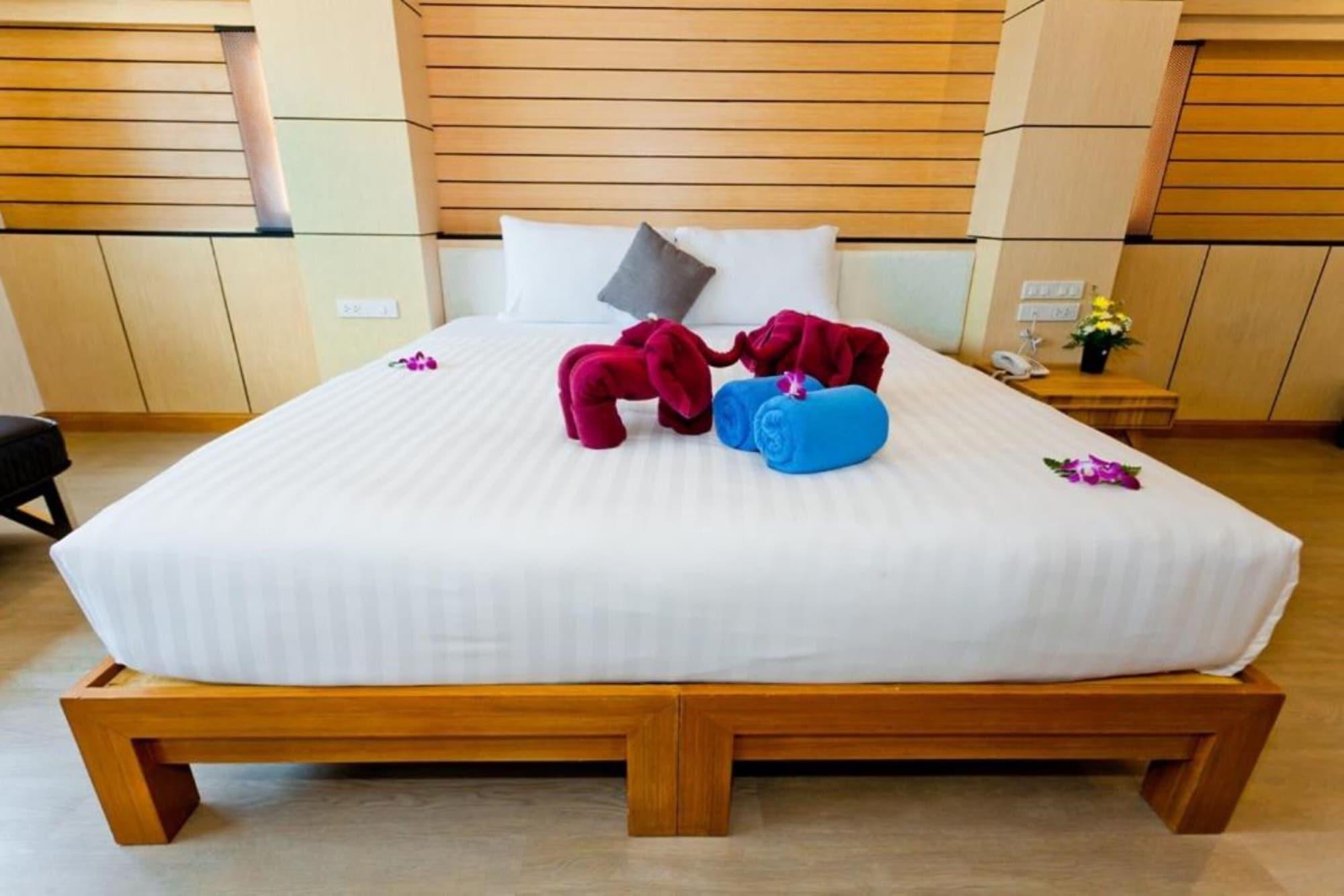 Anda Beachside Hotel Karon Extérieur photo