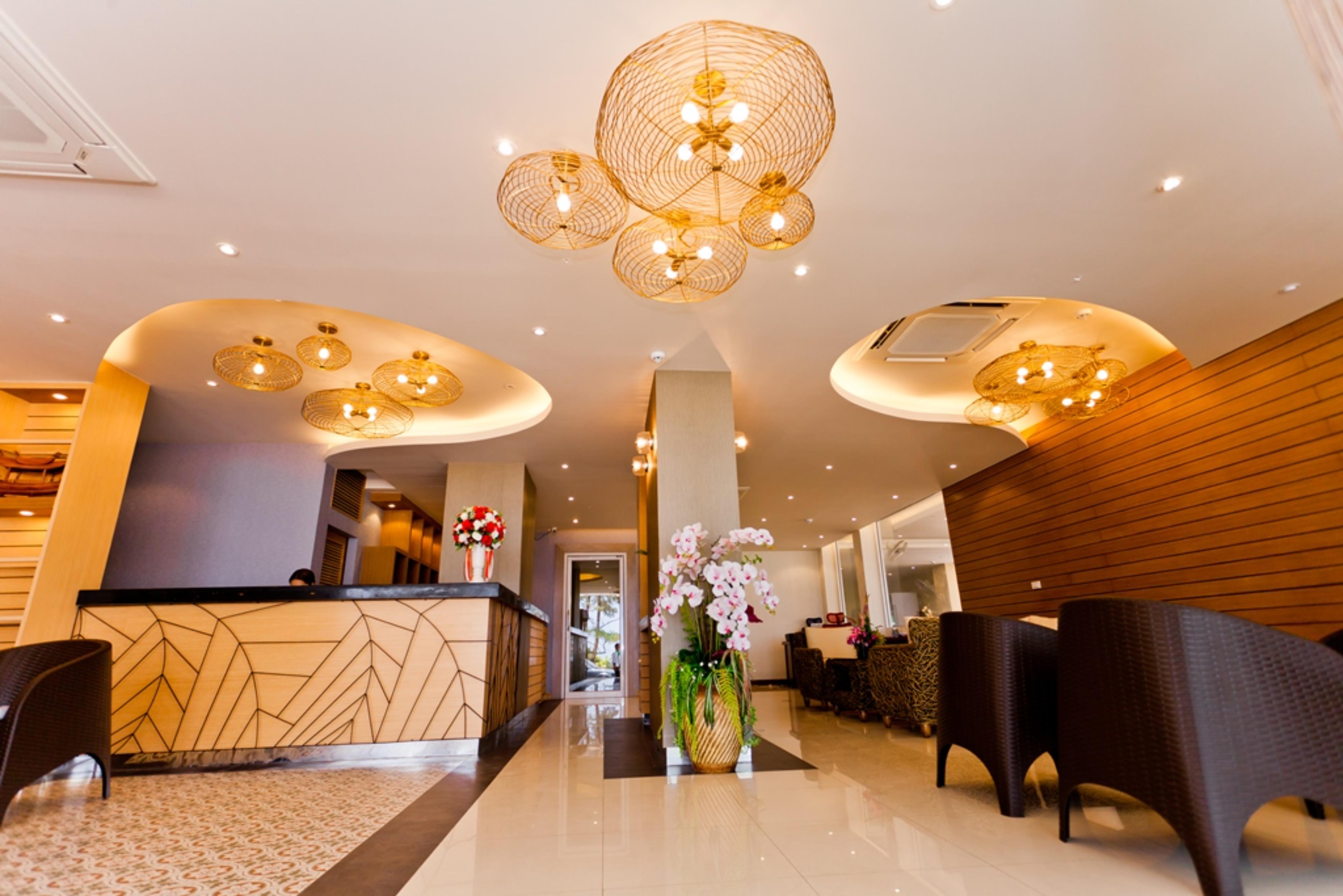 Anda Beachside Hotel Karon Extérieur photo