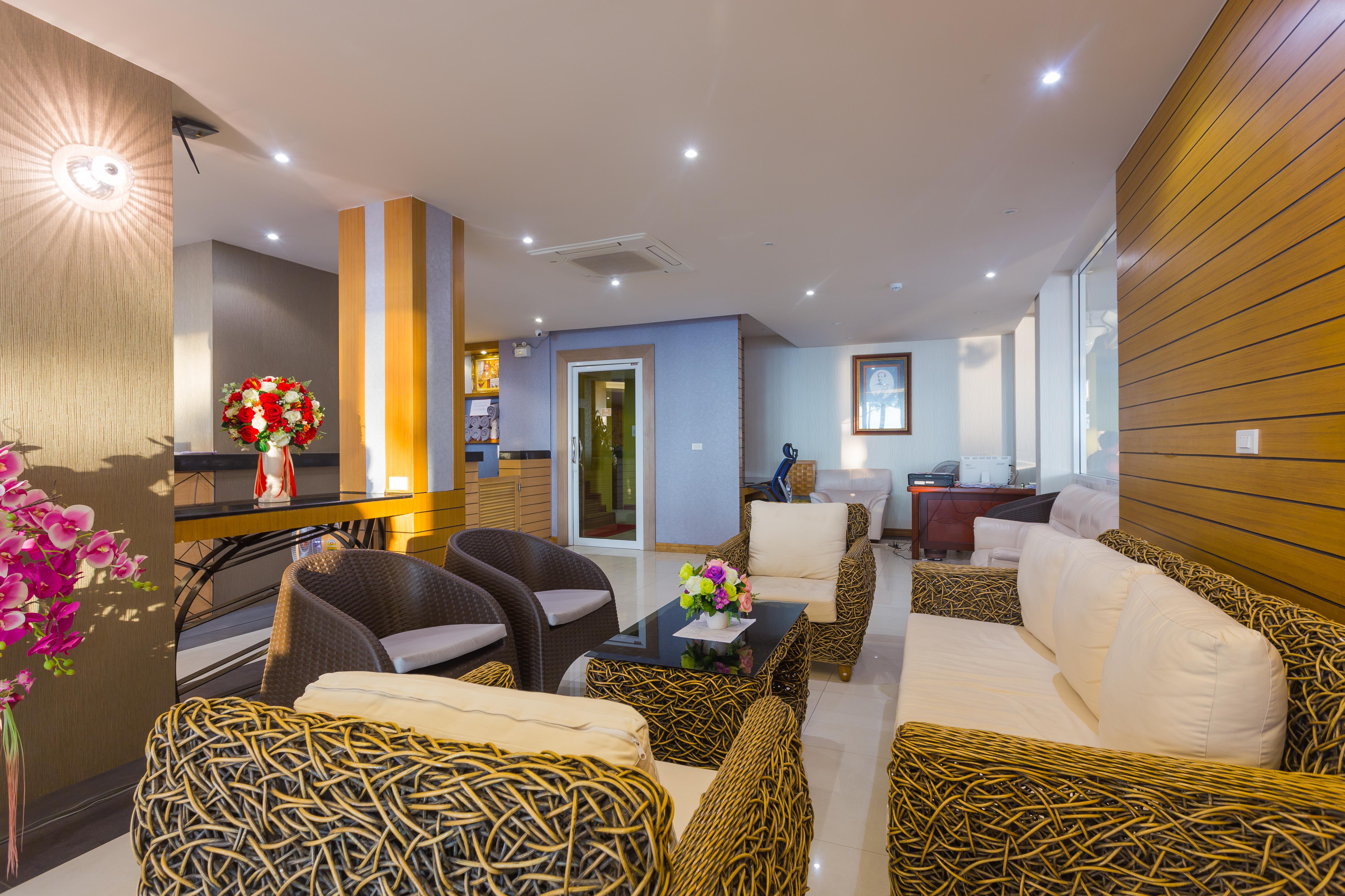 Anda Beachside Hotel Karon Extérieur photo