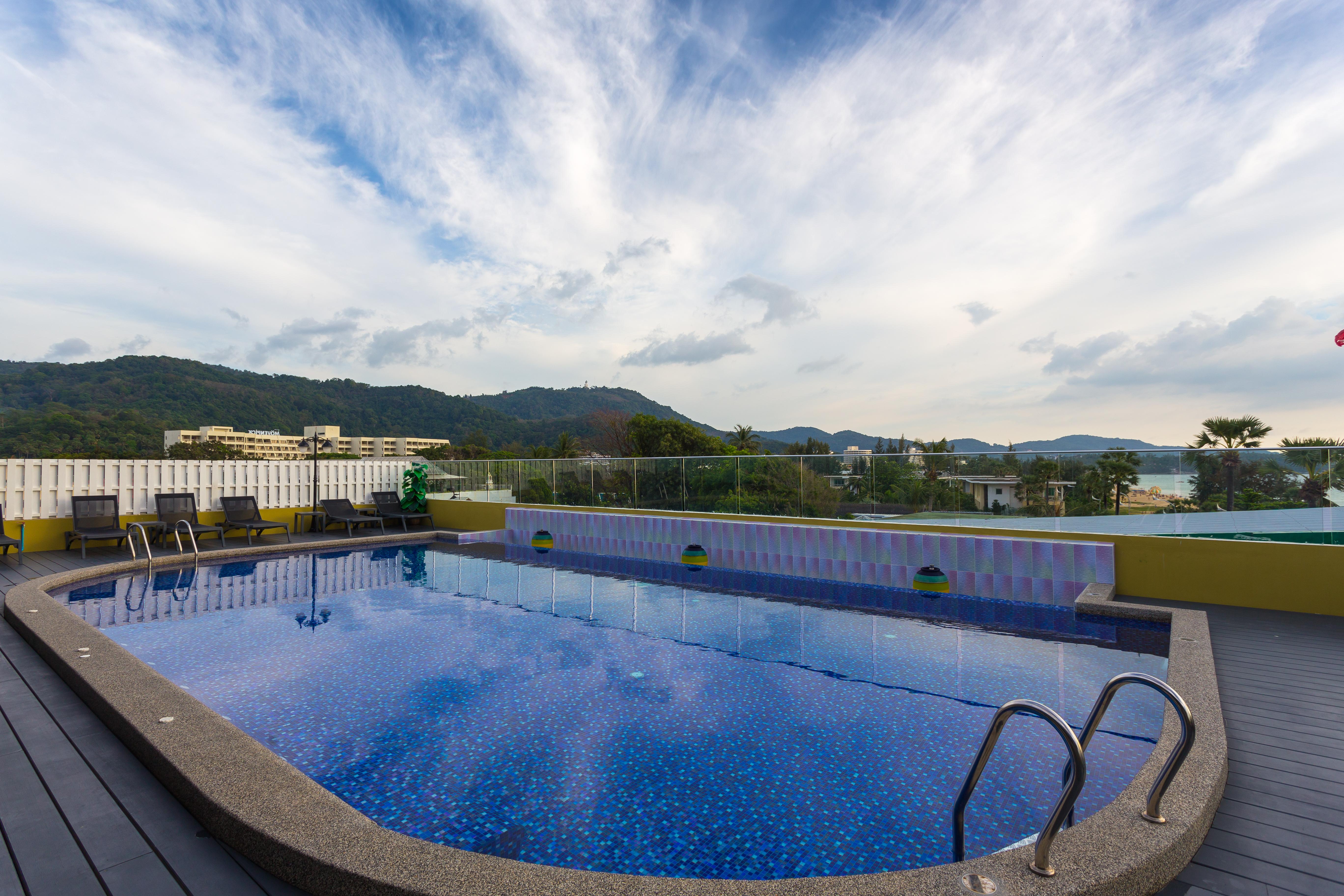 Anda Beachside Hotel Karon Extérieur photo