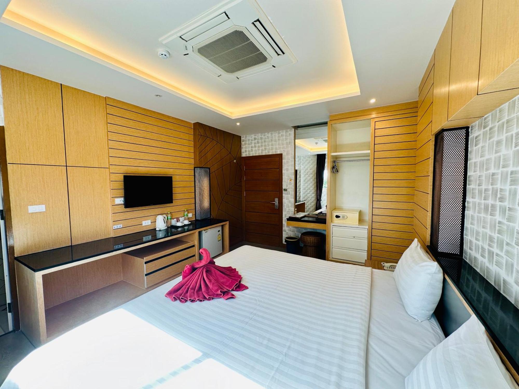Anda Beachside Hotel Karon Extérieur photo